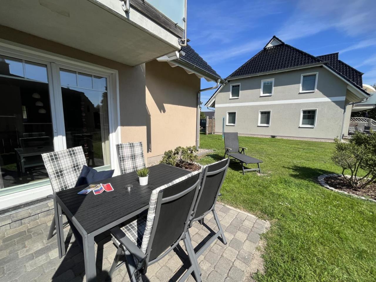 Ferienwohnung Asia In ボルン エクステリア 写真